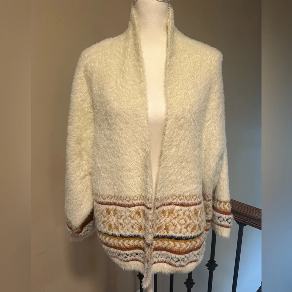 Sadie & Sage Cream Fuzzy Cardigan Boho Western Aztec Cozy Shacket Oversized S